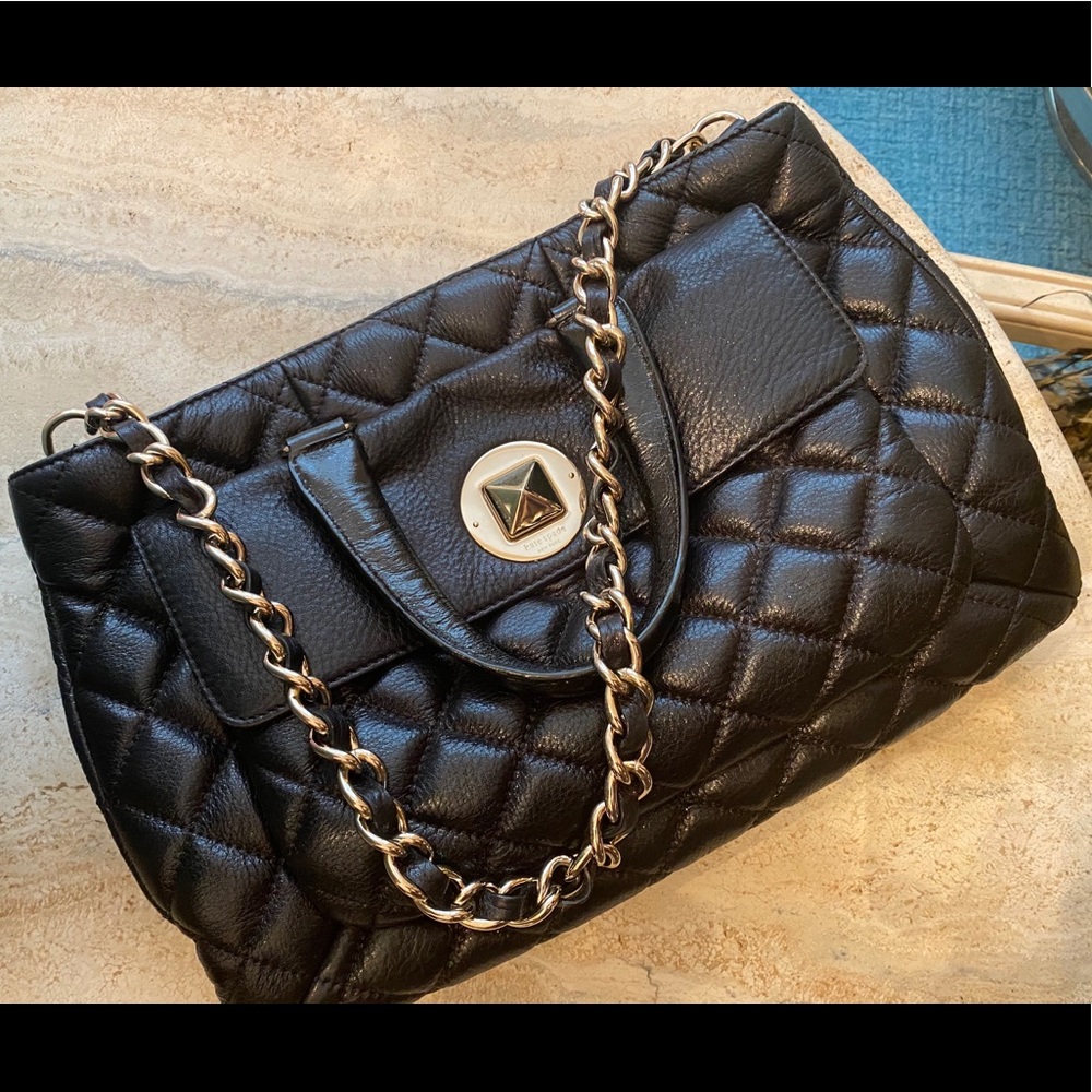 Kate Spade ♠️ black quilted chain